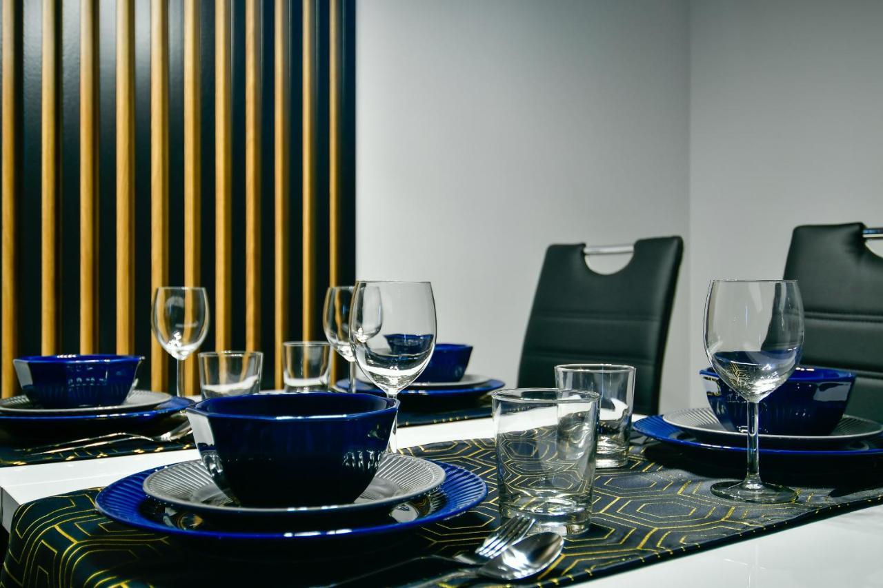 Apartament32 Golden Vip -Duze Miejsce Postojowe- Olsztyn  Exteriör bild